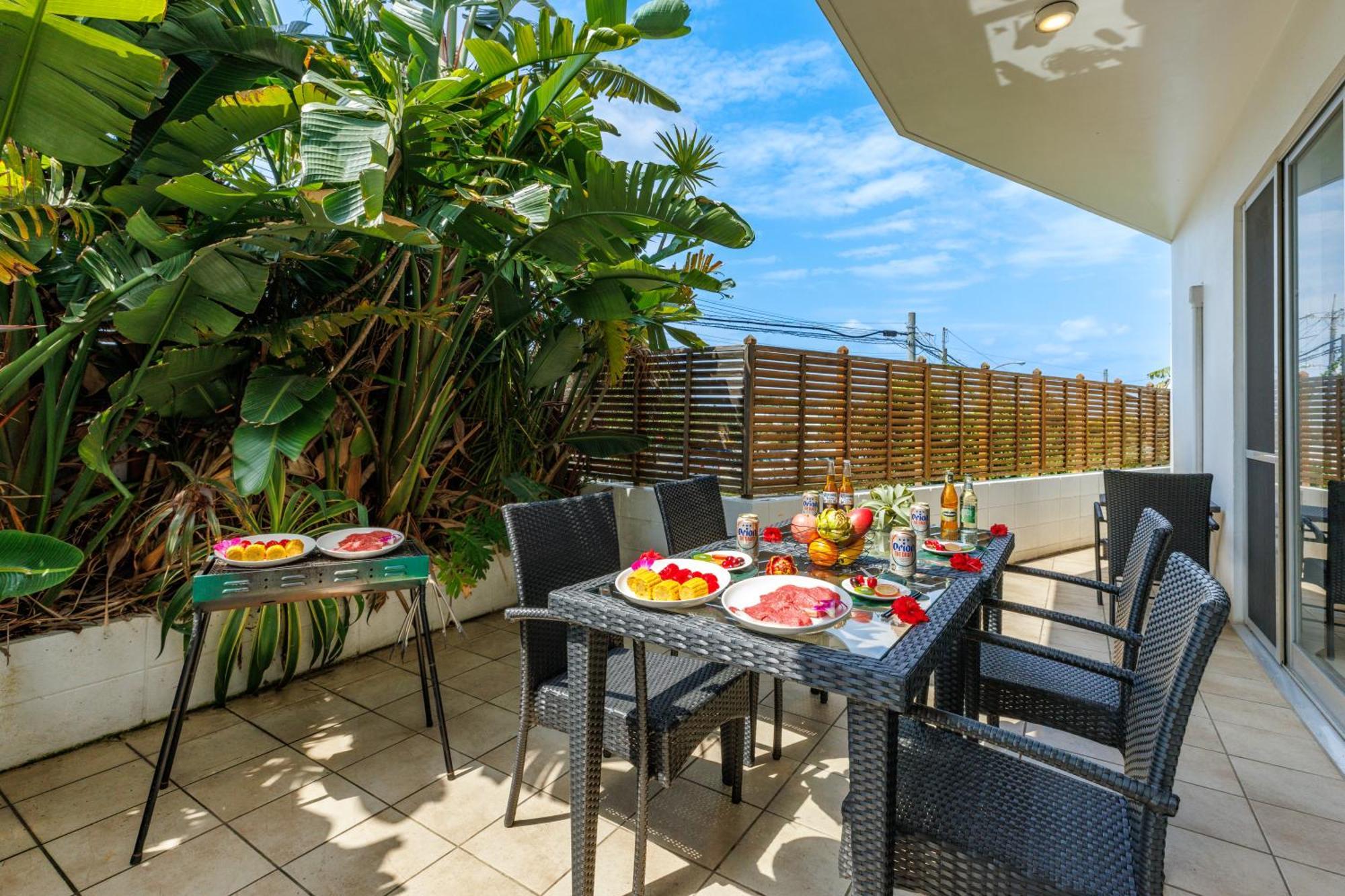 Terrace Garden Okinawa Villa Onna Exteriör bild